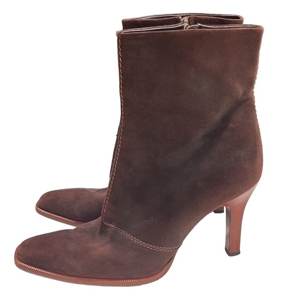 Tod’s Brown Suede Heeled Bootie SZ 9.5 - Picture 4 of 9
